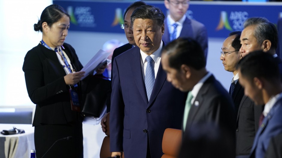 Transición caliente: Se habla de feriado cambiario para el martes y China podría poner en suspenso el swap