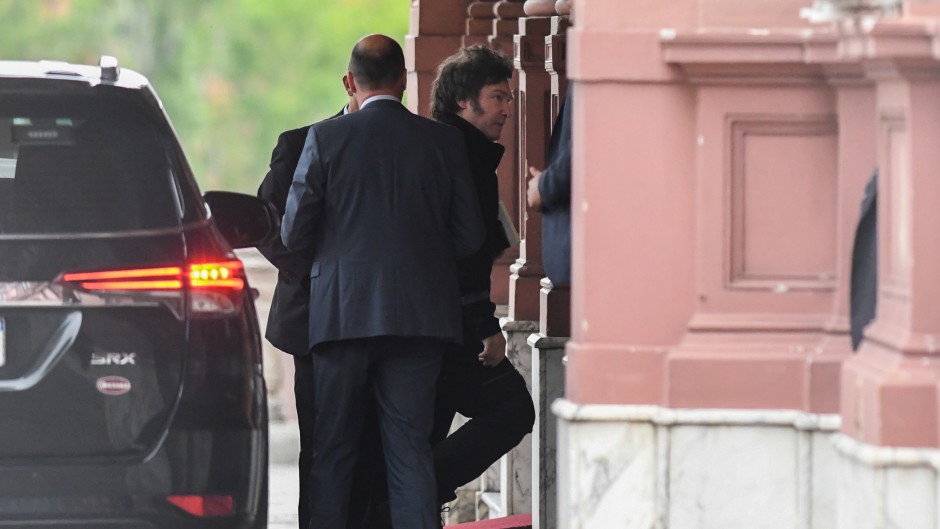 Estrategia spam: Creen que el Mega decretazo de Milei es un recurso para ganar tiempo