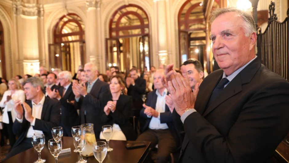 Un hombre de Schiaretti queda al frente del Banco Nación