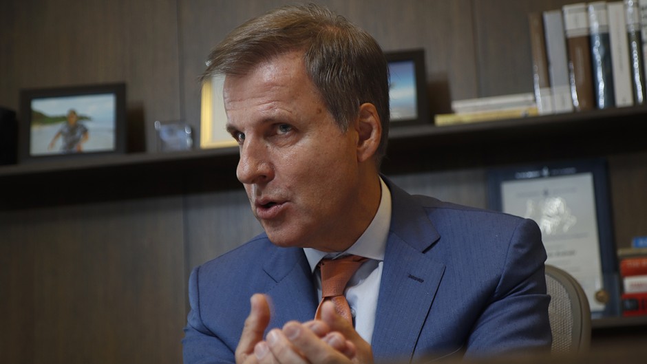 Melconian y Redrado durísimos con Caputo: «Es un paquete hecho a las apuradas»