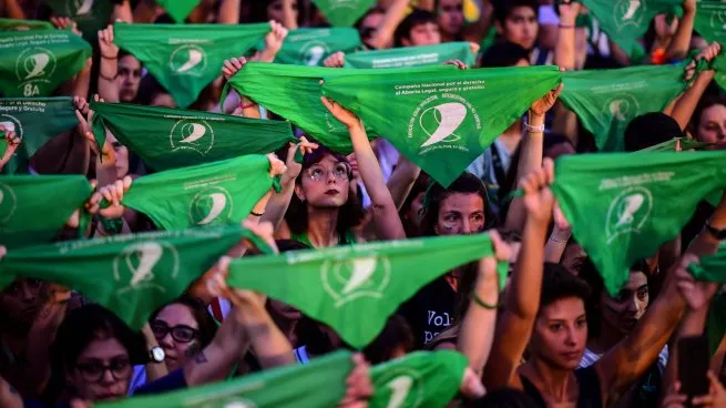 El Gobierno admitió que está en sus planes volver a discutir la ley de aborto legal