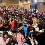 Más de 300 chicos disfrutaron de una jornada de cine